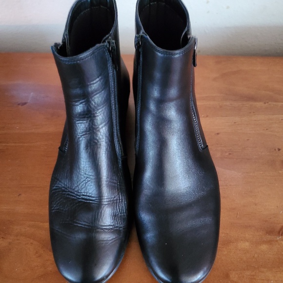 studio flexx ankle boots